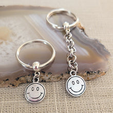 Load image into Gallery viewer, Smiley Face Keychain, 90s Key Ring, Backpack or Purse Charm, Zipper Pull