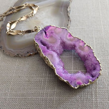 Load image into Gallery viewer, Purple Agate Geode Slice Necklace with Druzy Inclusion - Bohemian Festival Jewelry