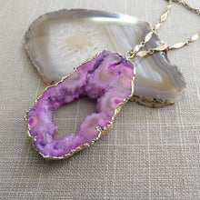 Load image into Gallery viewer, Purple Agate Geode Slice Necklace with Druzy Inclusion - Bohemian Festival Jewelry