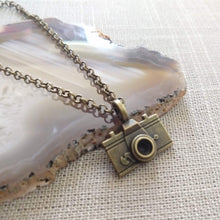 Load image into Gallery viewer, Vintage Camera Necklace on Bronze Rolo Chain