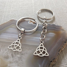 Load image into Gallery viewer, Silver Celtic Knot Triquetra Keychain or Zipper Pull - Mens Keychains