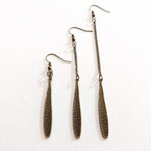 Load image into Gallery viewer, Minimalist Flat Spike Earrings - Your Choice of Three Lengths - Long Dangle Chain Earrings