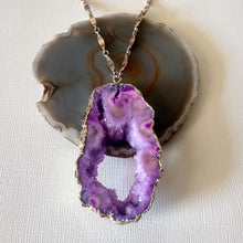 Load image into Gallery viewer, Purple Agate Geode Slice Necklace with Druzy Inclusion - Bohemian Festival Jewelry
