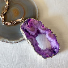 Load image into Gallery viewer, Purple Agate Geode Slice Necklace with Druzy Inclusion - Bohemian Festival Jewelry