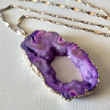 Load image into Gallery viewer, Purple Agate Geode Slice Necklace with Druzy Inclusion - Bohemian Festival Jewelry