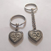 Load image into Gallery viewer, Keychain, Silver Ohm Aum, Meditation Yoga Zen Keychain