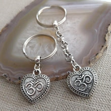 Load image into Gallery viewer, Keychain, Silver Ohm Aum, Meditation Yoga Zen Keychain