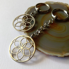 Load image into Gallery viewer, Seed of Life Keychain - Key Ring Fob, Yoga Reiki Zen Sacred Geometry Keychain