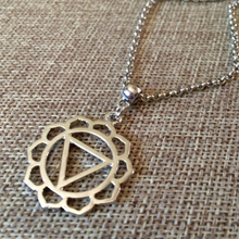 Load image into Gallery viewer, Solar Plexus Chakra Necklace on Rolo Chain, Yoga Jewelry