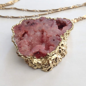 Red Geode Slice Necklace, Chunky Agate Druzy Statement Jewelry, Vintage Brass Chain