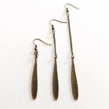 Load image into Gallery viewer, Minimalist Flat Spike Earrings - Your Choice of Three Lengths - Long Dangle Chain Earrings

