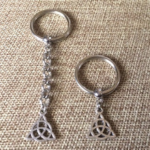 Load image into Gallery viewer, Silver Celtic Knot Triquetra Keychain or Zipper Pull -  Mens Keychains
