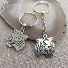 Load image into Gallery viewer, Tiger Key Chain, Vintage Detroit Tigers Logo
